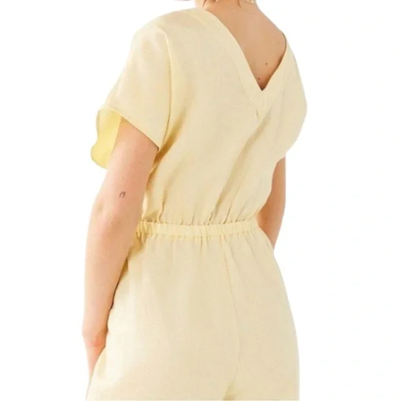 URBAN OUTFITTERS Linen Front Tie / Cut Out Jumpsuit in Soft Yellow Size Small - Picture 2 of 7